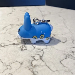 Portachiavi Kidrobot x Kozik formato morso Labbit vinile blu e bianco baffi cereali - Foto 1 di 7