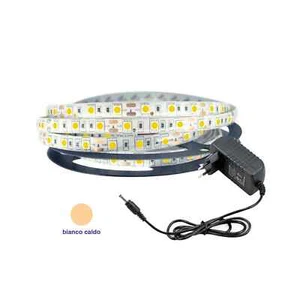 300 LED 5050 STRIP STRISCIA 5m 220V BIANCO LUCE CALDA IMPERMEABILE ALIMENTATORE - Foto 1 di 5