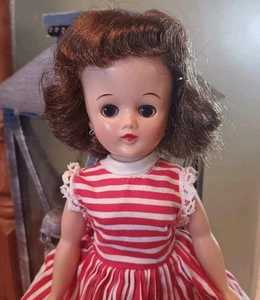 Old Vogue Jill Doll with Tagged Dress - Picture 1 of 7