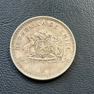 Republica De Chile 1995 100 Pesos Coin F20 - Picture 1 of 2