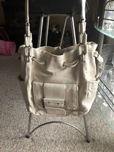 AUTHENTIC MICHAEL KORS LARGE IVORY PEBBLED LEATHER SHOULDER BAG - Picture 1 of 8