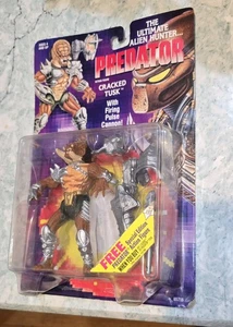 Figura de acción Kenner Predator Cracked Tusk Predator 1993 de colección nueva en paquete - Imagen 1 de 2