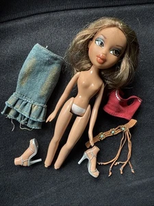 Muñeca MGA Bratz 2007 reseñas de películas Dream Works Shrek Yasmin reparada b4 - Imagen 1 de 19