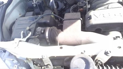 Conjunto de filtro de aire usado se adapta a: Toyota Sequoia 2007 8 cilindros grado A Foto 1 de 4