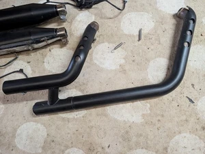 Tubos de escape Harley-Davidson MK8 Softail 2021 OEM - Imagen 1 de 2