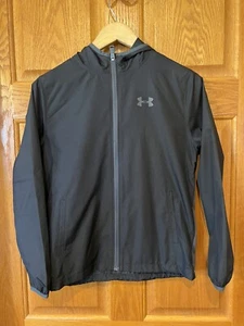 BX43 Under Armour Black Gray Sackpack Jacket Windbreaker Boys Youth Medium - Picture 1 of 4