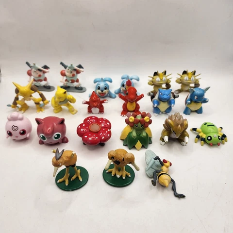 Pokemon Tomy Figure Lot 1999 - Charmander - Blastoise - Lot Of 21 Cover