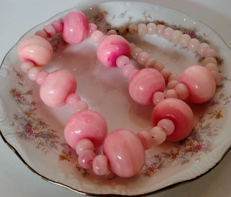 Collar grueso grueso audaz de cuarzo teñido de coral rosa llamativo 19" Foto 1 de 4