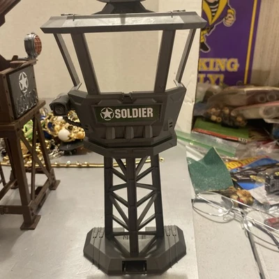 Torre de plástico Soldier Force / Torre de punto de control Foto 1 de 4