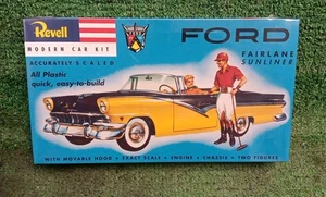 1996 Ford FAIRLANE SUNLINER Modern Car Model Kit Revell 1242 - New Sealed  - Picture 1 of 7