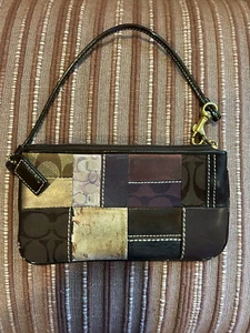 "Borsa magra Coach Legacy Holiday Patchwork Y2K piccola borsa a mano 7"" x 4"" - Foto 1 di 9