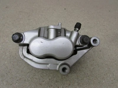 05-09 PINZA FRENO DELANTERA DERECHA YAMAHA XVS1100 V-STAR 1100 5KS-2580U-01-00 Foto 1 de 3