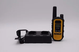 DEWALT Two Way Radios ip-67 Heavy Duty Walkie Talkies - Zdjęcie 1 z 2