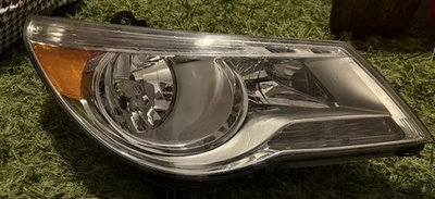 Б/у правая фара подходит: 09-14 Volkswagen Routan галогенные правый класс A - Изображение 1 из 2