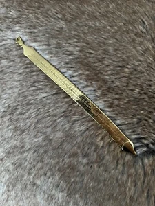 8.5” Gold Plated Flat Herringbone Bracelet - Picture 1 of 3