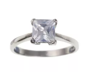 9ct White Gold Simulated Diamond Square Solitaire Ring Engagement Full Hallmark - Picture 1 of 4