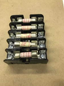 FERRAZ SHAWMUT FUSE BLOCK 5 PLACE # 30320 / 30321 - Picture 1 of 1