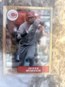 2022 Topps Chrome - Jesse Winker Gold - Picture 1 of 4