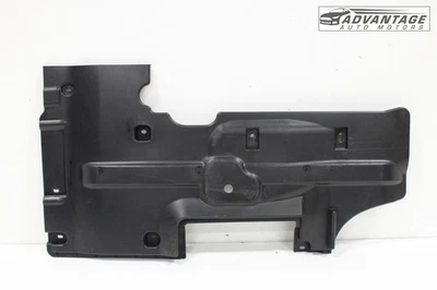 2011-2023 DODGE ЗАРЯДНОЕ УСТРОЙСТВО ПРАВАЯ СТОРОНА ПОЛА ПОД КОРПУСОМ БРЫЗГОВИК КРЫШКА OEM - Изображение 1 из 4