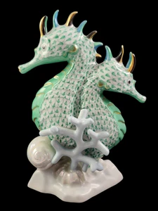 Par de caballitos de mar dobles verde lima Herend en arrecife red estatuilla de porcelana 5252 - Imagen 1 de 6