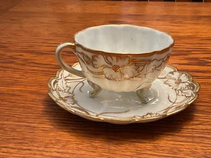 Antique Nippon Morimura Hand Painted Three-footed White/Gold Cup and Saucer - Picture 1 of 9