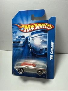 Hot Wheels 69 Camaro Convertible - 2007 Kar Keepers Exclusive - Silver - Picture 1 of 4