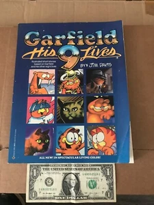 Vintage Garfield 9 Lives Jim Davis First Edition Book Full Color Short Stories - Picture 1 of 22