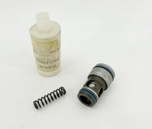 New Rexroth R900912568 Hydraulic Valve - Picture 1 of 4