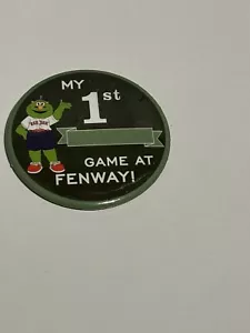 Boston Red Sox Baseball Mascotte Walley The Green Monster spilla 1° partita al Fenway - Foto 1 di 1