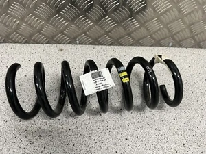 Volkswagen TOUAREG 7P Front Coil Spring 7P6411105AM NEW GENUINE - Picture 1 of 2