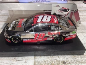 Kyle Busch 2021 Sport Clips Color Chrome 1:24 NASCAR Diecast RAR! #12/108 - Bild 1 von 9