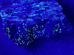 Fluorescent Willemite Calcite Franklinite Mineral  Sterling Mine, New Jersey (14 - Picture 1 of 8