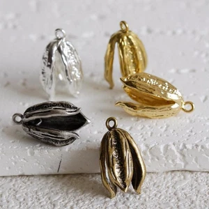 Dije de flores de latón macizo enchapado premium de una pieza - 19,5x11 mm (4909C-4) - Imagen 1 de 10