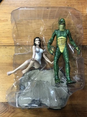 Diamond Select: CREATURE FROM THE BLACK LAGOON Figura Universal Monsters LEIA! - Imagem 1 de 4