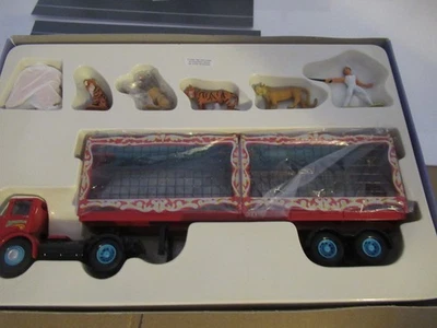CORGI ERF ARTIC С КЛЕТКАМИ, ЖИВОТНЫМИ И ФИГУРКАМИ - ЧИППЕРФИЛДС МАСШТАБ 1:50 11201 - Изображение 1 из 4