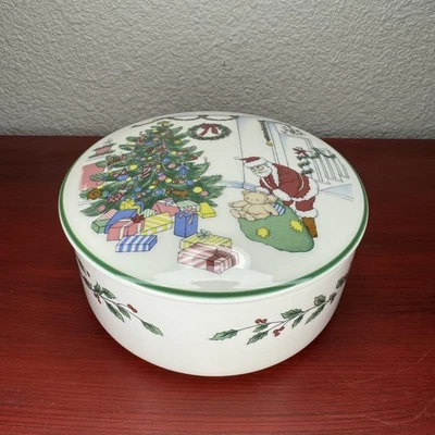 Nikko Japón Navidad Tazón Cubierto con Tapa Árbol de Papá Noel Acebo Plato de Porcelana Foto 1 de 4