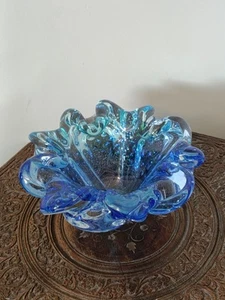 Centro de mesa de cristal de Murano pesado cuenco arte azul salpicaduras florales en muy buena condición MCM único - Imagen 1 de 15