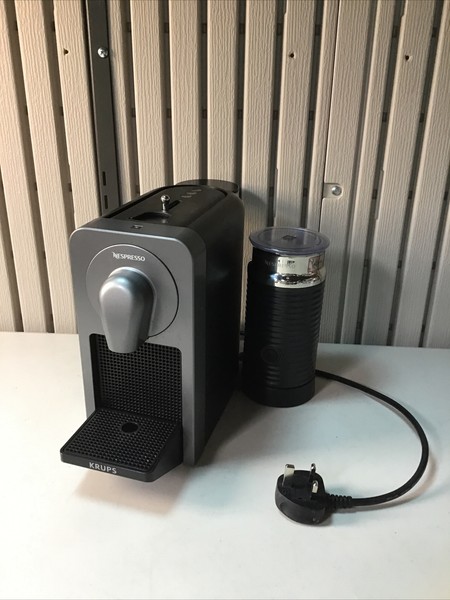 KRUPS XN 3005 1260W 0.7L Nespresso Coffee Machine In Black Gd Working Condition Photo Related