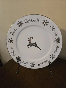 Gibson Snowflake Reindeer Christmas Holiday Dinner Plate 10.5". 6 AVAILABLE. - Picture 1 of 2