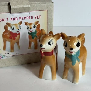 Cracker Barrel Ceramic Christmas Reindeer Pair Salt & Pepper Shaker Set in Box - Picture 1 of 12
