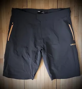Oakley Reduct Berm Short Cycling Quick Dry Flexible - Herren - Größe 40 - GRAU - Bild 1 von 20