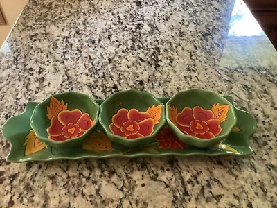 全新! TEMPTATIONS 烘焙用具滴料和调味品碗 (4) 带匹配餐盘 17 英寸 — 第 1/4 张图片