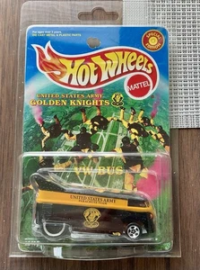 Autobús VW Caballeros Dorados del Ejército de los Estados Unidos edición especial Hot Wheels - Imagen 1 de 2