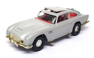 Corgi 1/36 Scale Diecast 04303 - Aston Martin DB5 James Bond 007 - Image 1 of 4