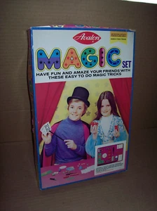 vintage 1973 Magic play set by Avalon COMPLETE in GREAT condition - Picture 1 of 3