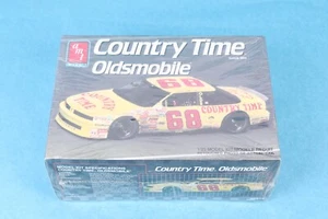 VINTAGE AMT COUNTRY TIME OLDSMOBILE 1:25 SCALE MODEL CAR KIT *SEALED* - Picture 1 of 4