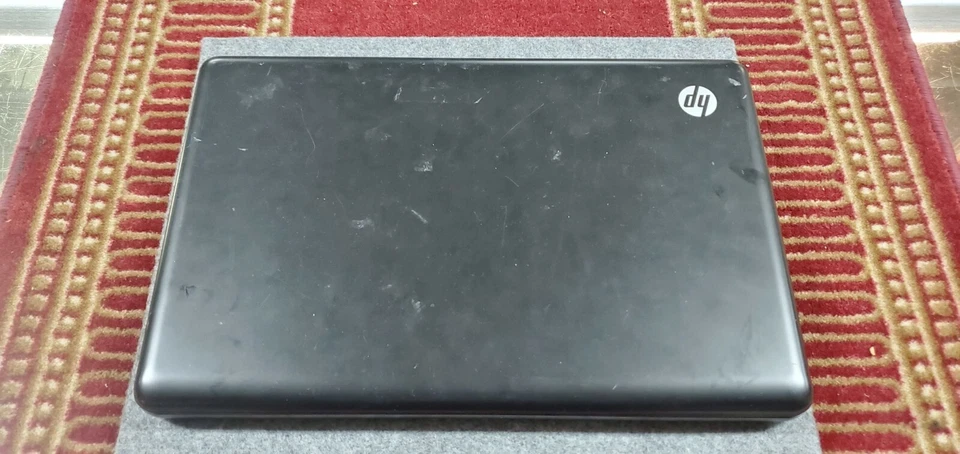 Б/У HP Pavilion 2000-329WM 15,6 дюйма 320 ГБ, AMD Fusion, 1,6 ГГц, 3 ГБ FC17-3-G468 - Изображение 1 из 4