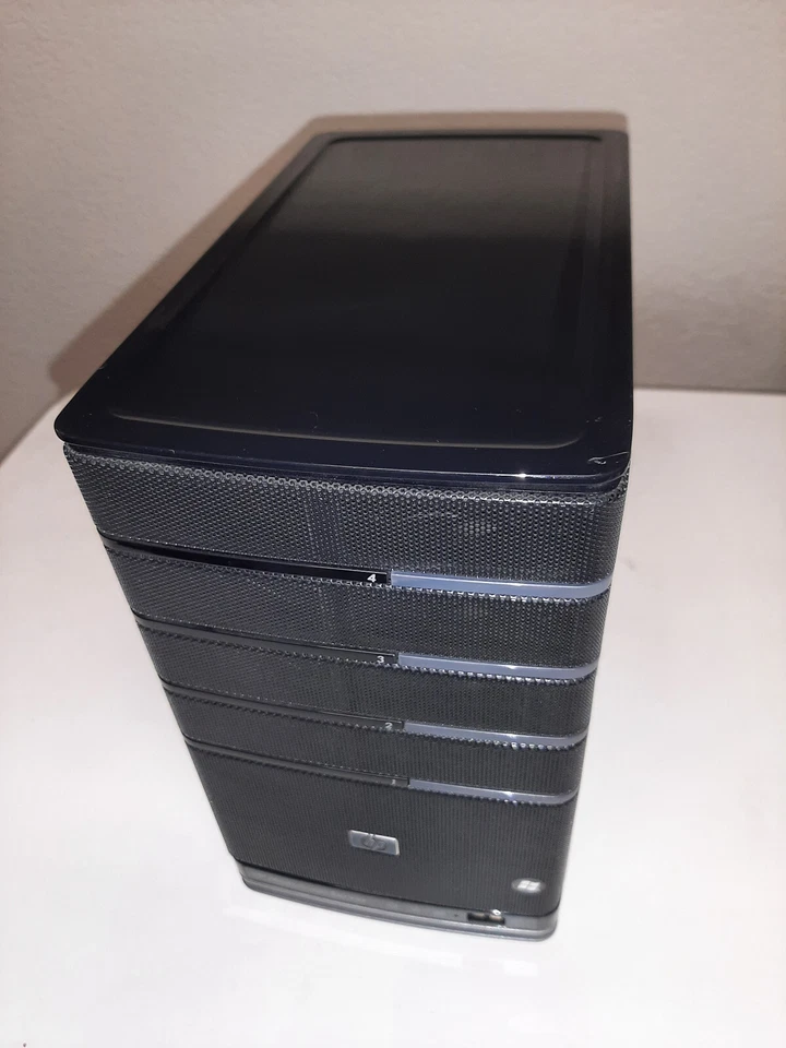 HP MediaSmart EX490 Windows  2.5 Tb NAS Network Storage Server - Image 1 of 4