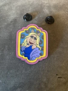 Prendedor esmaltado personajes enmarcados de Disney Los Muppets - Miss Piggy - Imagen 1 de 2