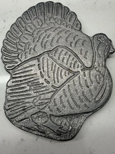 VINTAGE Wisconsin Alluminio Ringraziamento Tacchino Sottopiumino/Portapentola 7 X 6 - PSA 198 - Foto 1 di 4